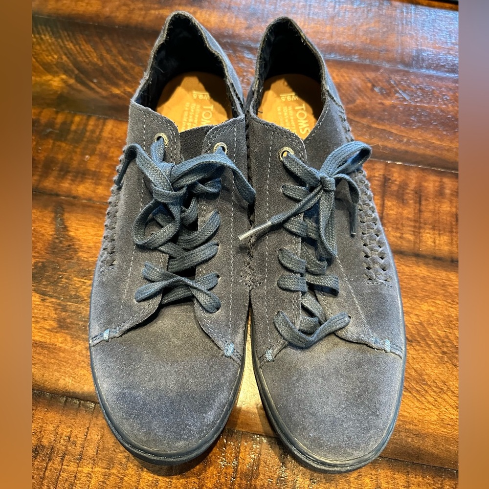 TOMS Lenox Suede Women’s Sneaker 9.5